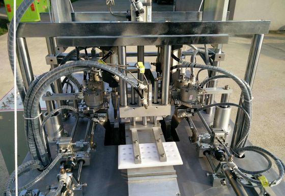 Chiny Maszyna do robienia szybkich automatycznych masek na twarz Wysoka wydajność produkcji dostawca