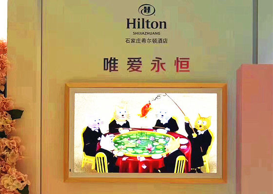 Chiny Wyświetlacz LCD Digital Signage o niestandardowym rozmiarze, wbudowany w aparat, drukarkę dostawca